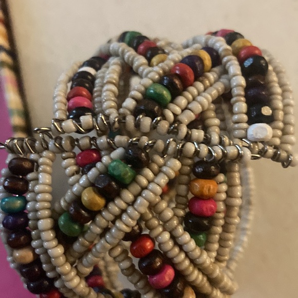 NWOT beaded handmade bracelet - Picture 3 of 4